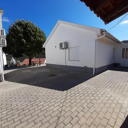 Casa Da Professora - Meãs, *