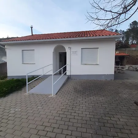 Casa Da Professora - Meãs, Pampilhosa da Serra